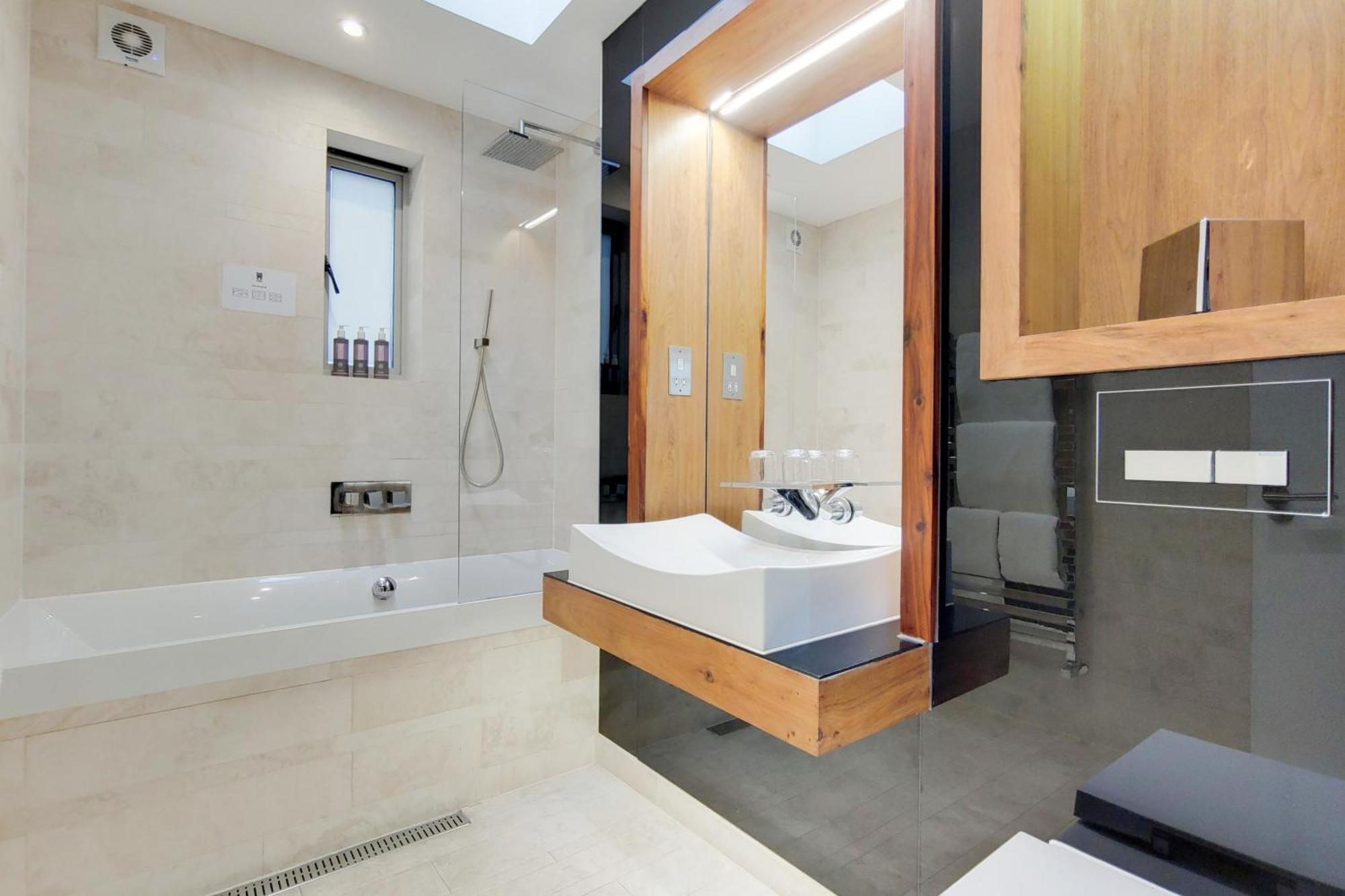 The Gyle - St Pancras 4* Londra